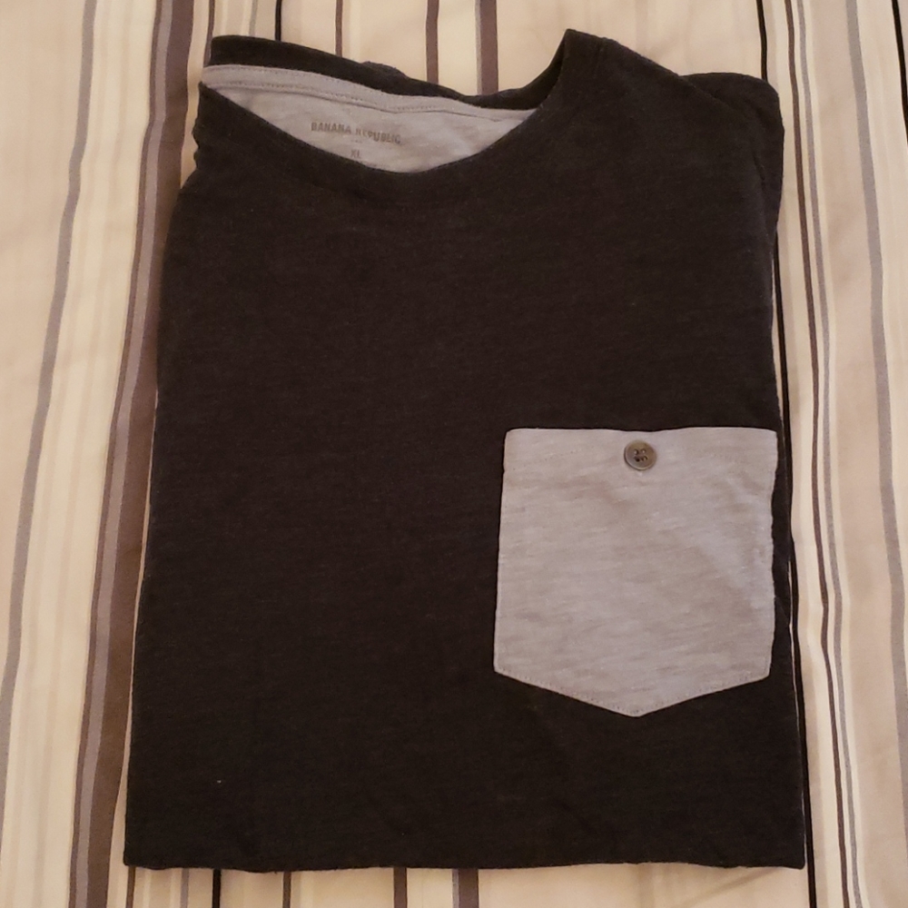 Short sleeve Banana Republic shirt